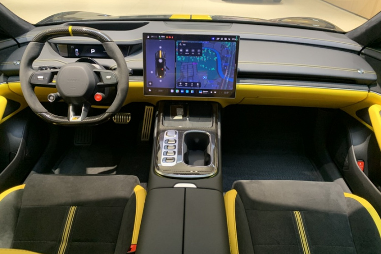 小米汽车 小米SU7 Ultra 2025款 Ultra中控内饰7002