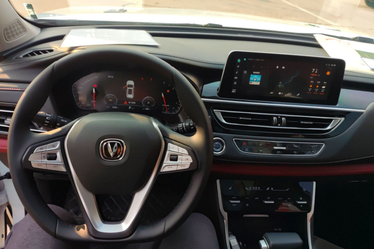 长安CS75 2023款 畅享版 1.5T DCT尊贵版中控内饰7002