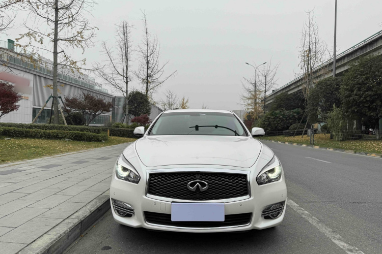 英菲尼迪Q70 2019款 Q70L 2.0T 精英版 PLUS车身外观6003