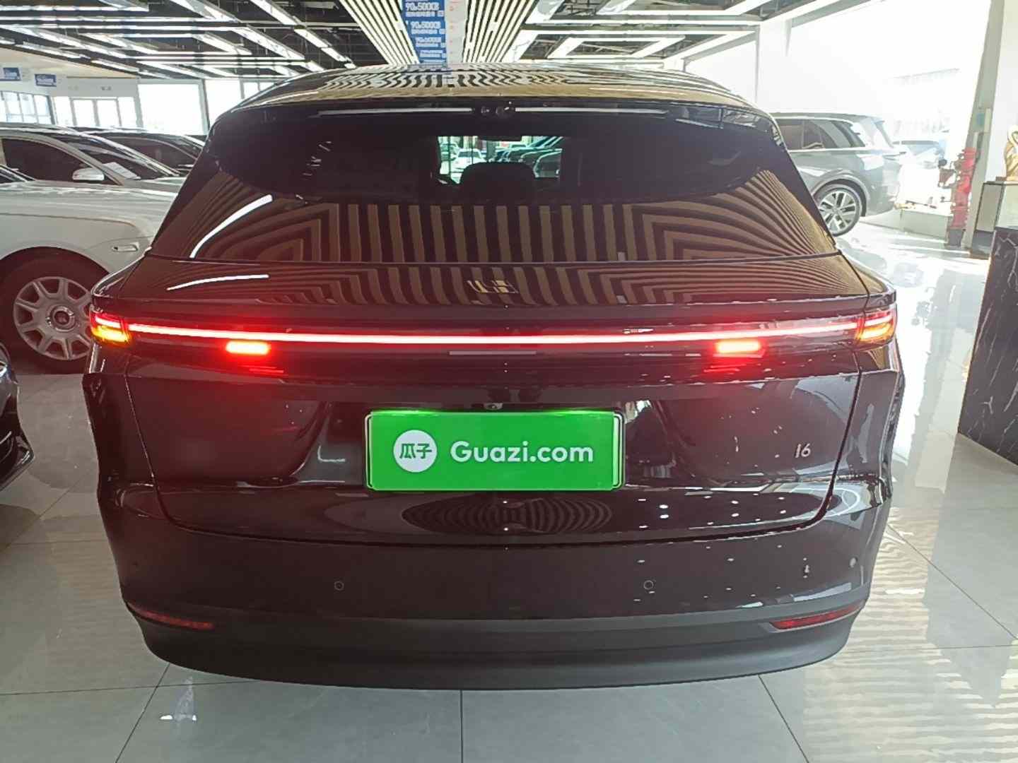理想汽车 理想i6 2025款 两驱标准版(4)
