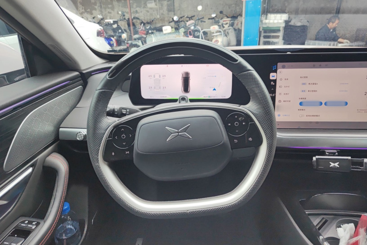 小鹏P7 2022款 586G中控内饰13