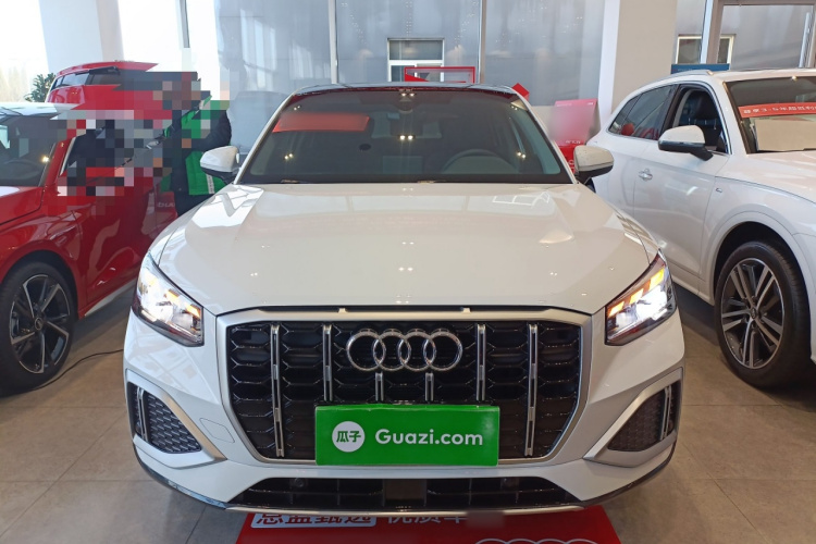 奥迪Q2L 2023款 35TFSI 时尚致雅型车身外观2