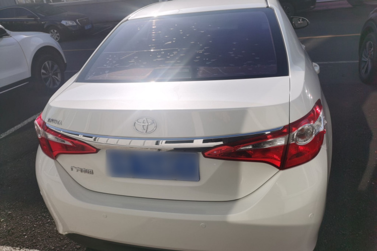 丰田 雷凌 2016款 1.6G 手动精英版车身外观6004