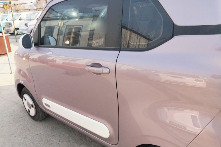 奔腾小马 2026款 222km 萌趣马 Plus车身外观6003