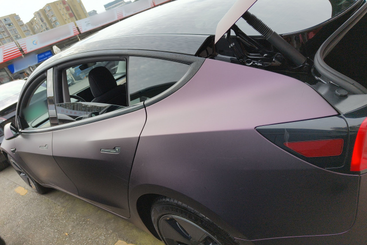 特斯拉 Model 3 2021款 标准续航后驱升级版 3D6车身外观4