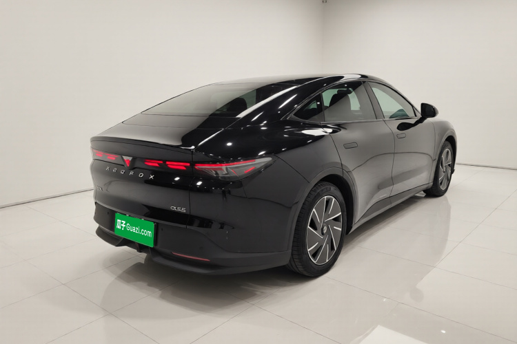 ARCFOX极狐 极狐 阿尔法S5 2024款 560PRO 185kW车身外观7