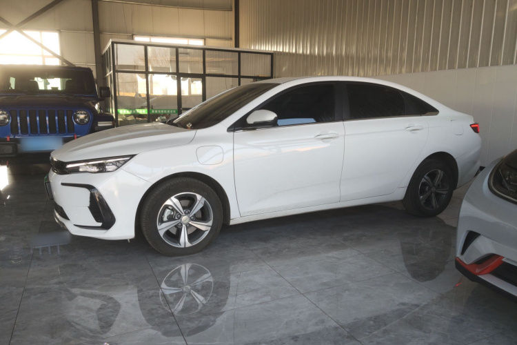 吉利汽车 帝豪L HiP 2024款 龙腾版 1.5TD-DHT Pro 100KM 超越型车身外观6003