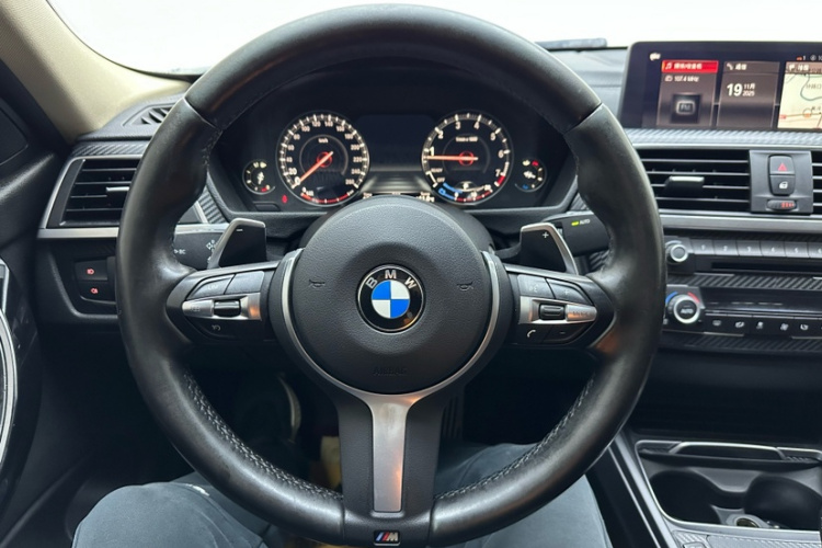 宝马3系 2018款 320Li 领先型M运动套装局部细节13