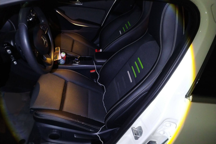 奔驰A级(进口) 2016款 A 180局部细节19