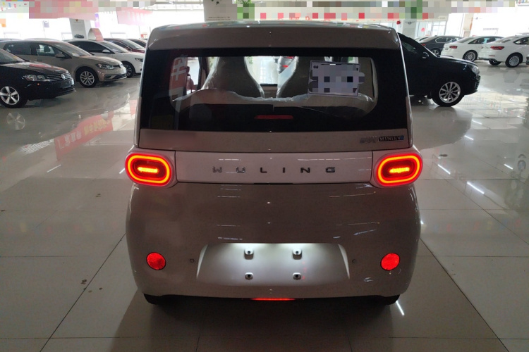 五菱汽车 宏光MINIEV 2024款 第三代 215km 青春版车身外观6