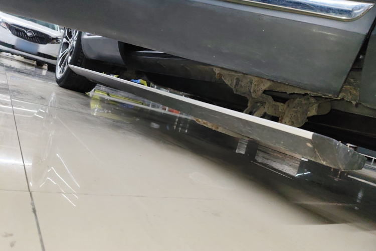 红旗HS5 2019款 2.0T 智联旗享四驱版局部细节9001