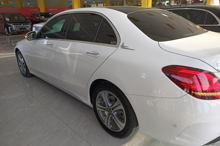 奔驰C级 2019款 C 260 L 运动版车身外观6003