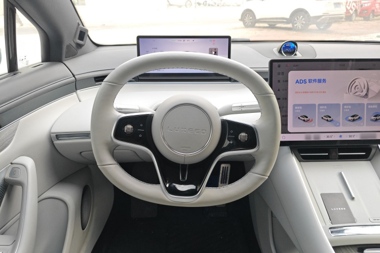 鸿蒙智行 智界S7 2024款 Pro 后驱长航版局部细节13