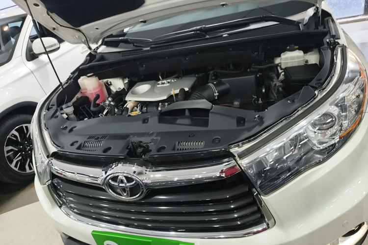 丰田 汉兰达 2015款 2.0T 四驱豪华版 7座局部细节24