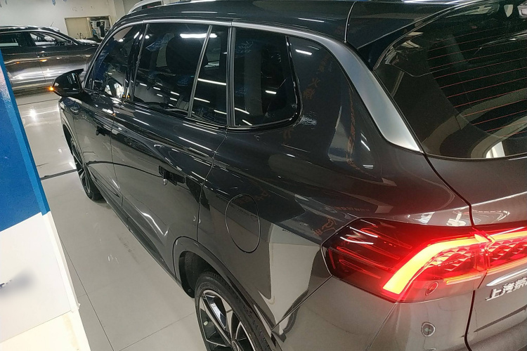 荣威RX5 MAX 2022款 1.5T 自动有为尊贵版车身外观6003