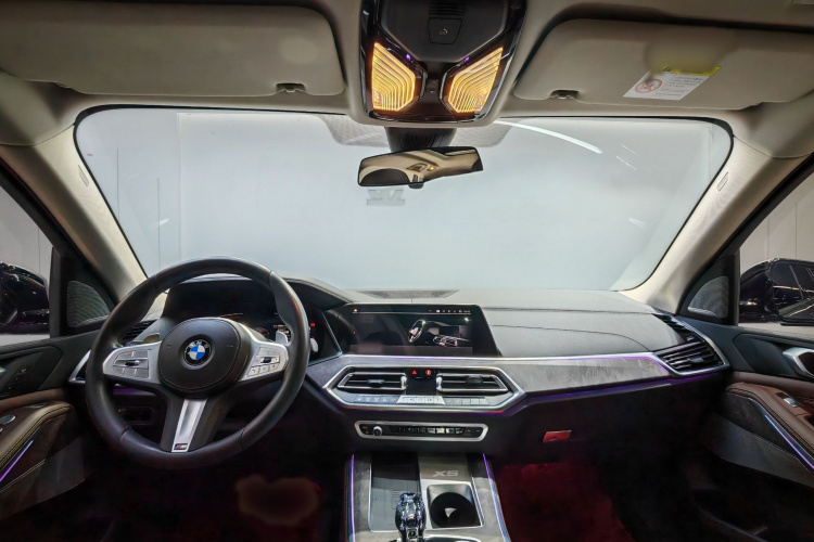 宝马X5 2022款 改款 xDrive 30Li 尊享型M运动套装中控内饰7003