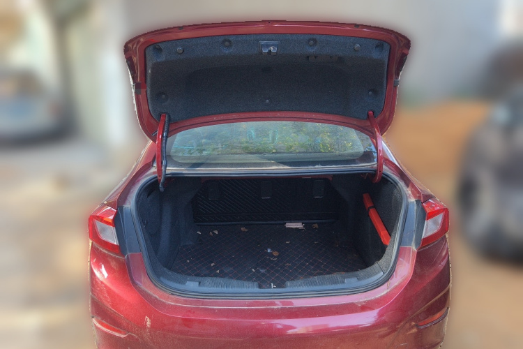 雪佛兰 科鲁兹 2018款 320 自动先锋天窗版中控内饰23