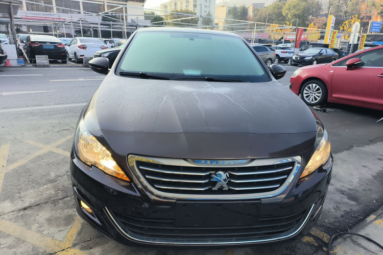 标致408 2015款 1.2T 自动豪华版车身外观2