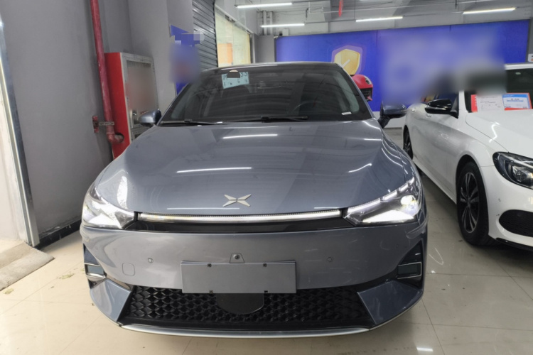 小鹏P5 2022款 550P车身外观2