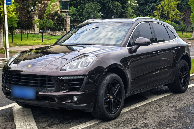 保时捷 2014款 Macan 2.0T车身外观1