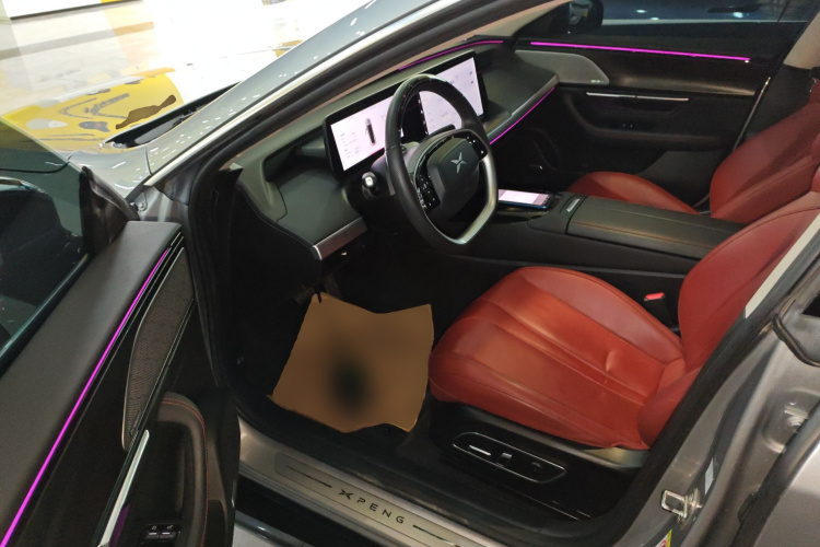 小鹏P7 2022款 670E+中控内饰7003