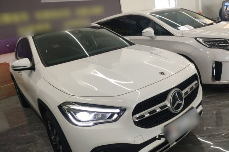 奔驰GLA 2023款 GLA 220车身外观3