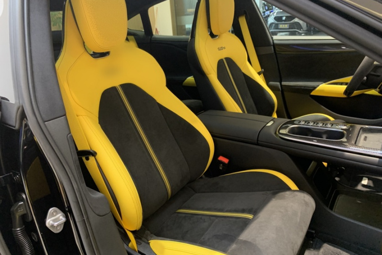 小米汽车 小米SU7 Ultra 2025款 Ultra中控内饰7004