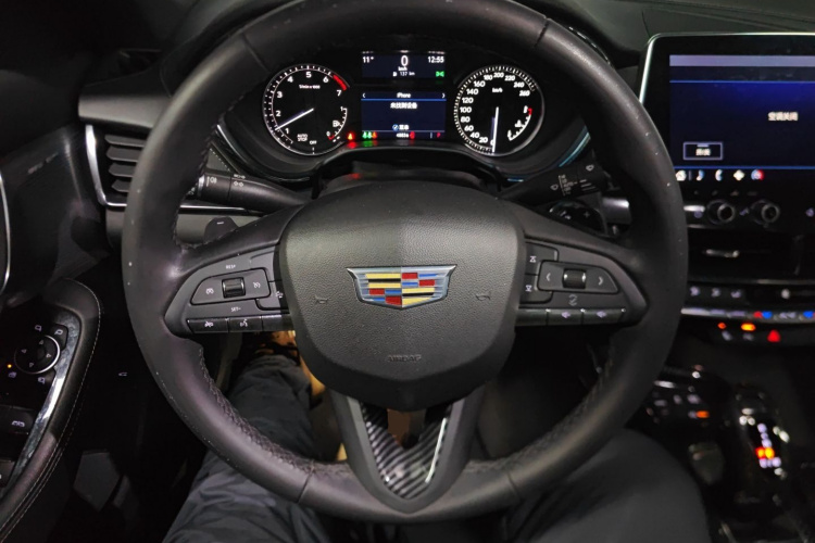 凯迪拉克CT5 2021款 28T 豪华型局部细节13