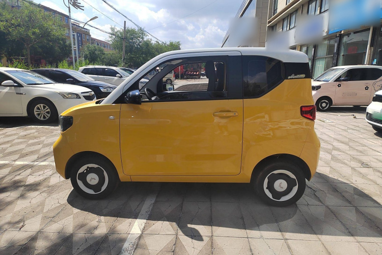 五菱汽车 宏光MINIEV 2021款 马卡龙时尚款 磷酸铁锂车身外观6003