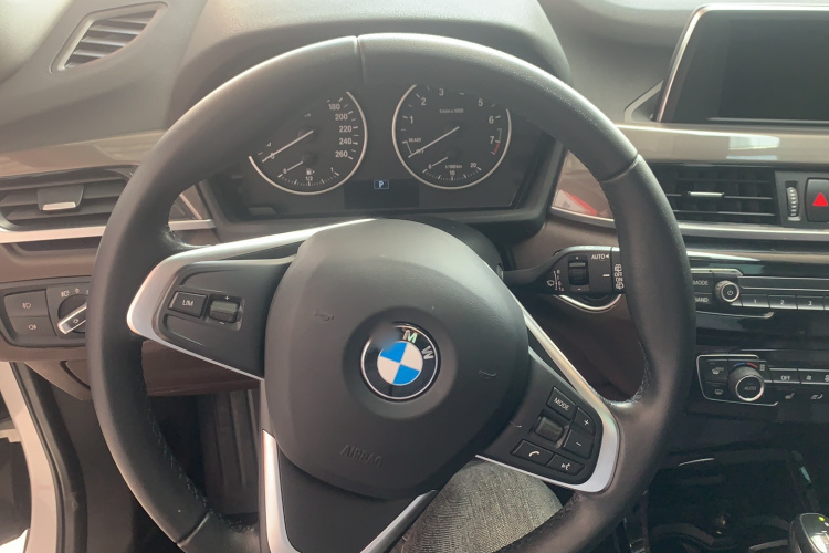 宝马X1 2018款 sDrive18Li 尊享型局部细节13