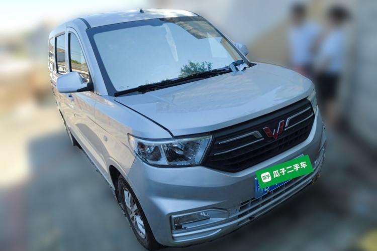 五菱汽车 五菱宏光V 2021款 1.5L劲享版LAR车身外观6002