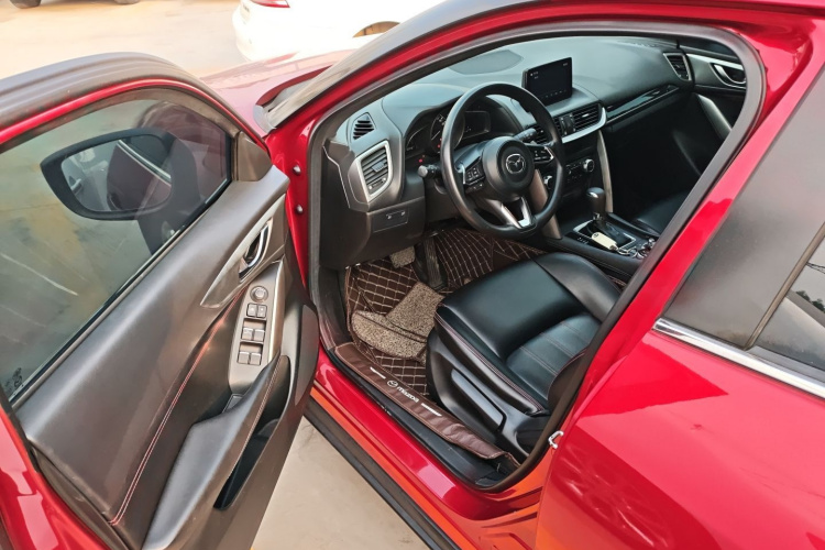 马自达CX-4 2018款 2.0L 自动两驱蓝天探索版 国V中控内饰20