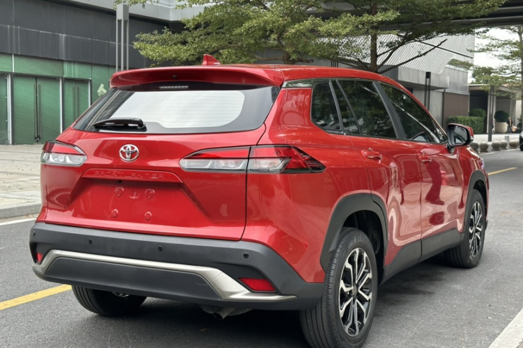 丰田 锋兰达 2022款 2.0L CVT豪华版车身外观6006