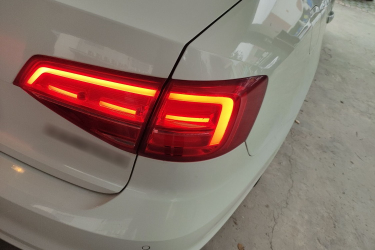 大众 速腾 2018款 1.6L 自动舒适型车身外观6006