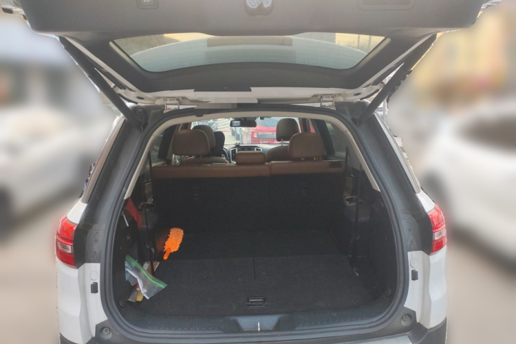 长安CS95 2017款 2.0T 两驱智途版中控内饰23