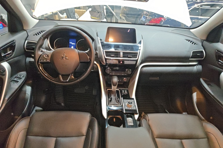 三菱 奕歌 2019款 1.5T CVT两驱梦想版 国VI中控内饰7002