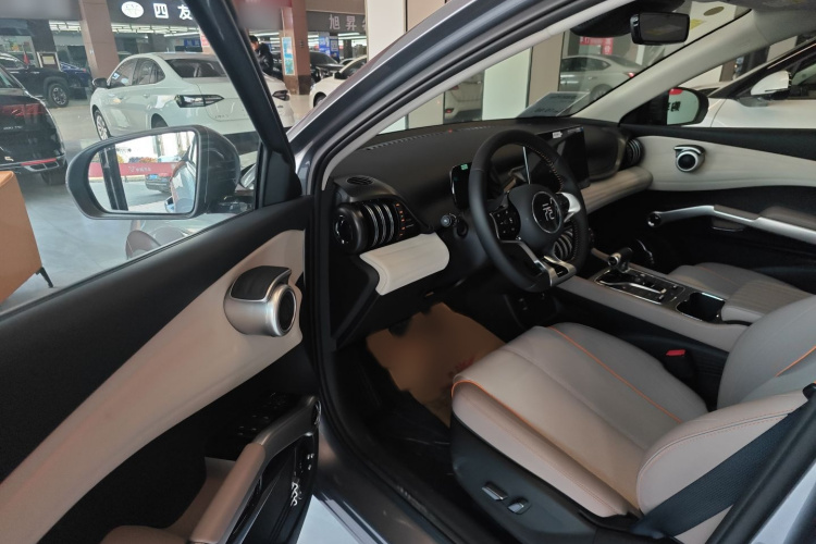 比亚迪 元PLUS 2024款 荣耀版 510KM 超越型中控内饰7002