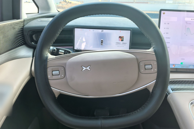 小鹏X9 2024款 702超长续航Pro中控内饰7005
