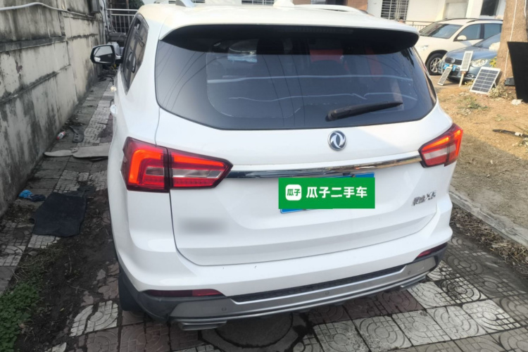 东风风行 景逸X5 2017款 1.6L CVT尊享型车身外观6