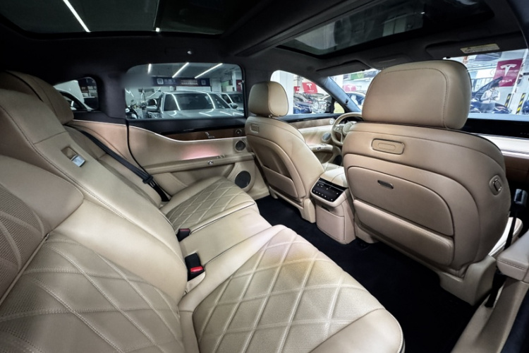 鸿蒙智行 享界S9 2024款 纯电 Ultra 四驱旗舰版中控内饰7006