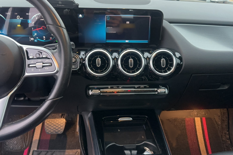 奔驰B级 2021款 B 200 动感型局部细节16