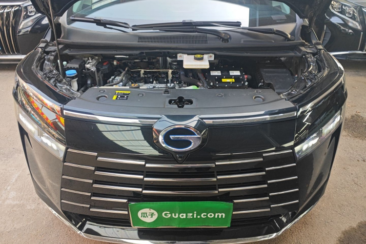 广汽传祺 传祺E8 2024款 荣耀系列 2.0L 荣耀版机舱底盘24