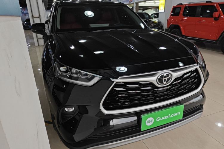 丰田 汉兰达 2026款 2.5L智能电混双擎两驱精英版 5座车身外观6002