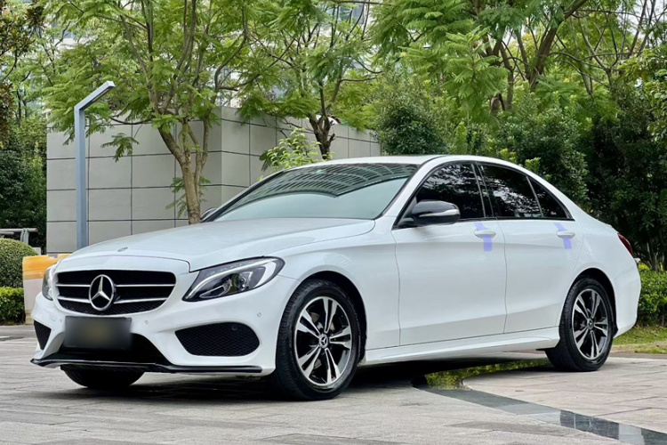 奔驰C级 2017款 改款 C 200 运动版车身外观6002