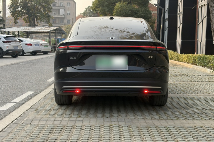 蔚来EC6 2024款 75kWh车身外观6003