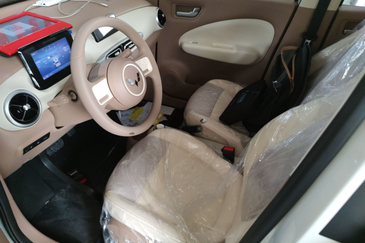 五菱汽车 宏光MINIEV 2025款 四门版 进阶款中控内饰19