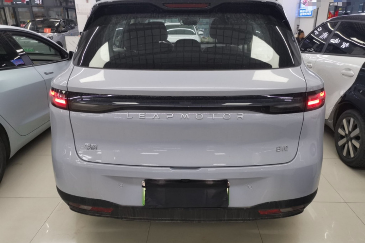 零跑汽车 零跑B10 2025款 510舒享版车身外观6