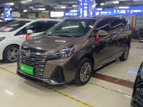 别克GL8 2023款 陆上公务舱 智享型