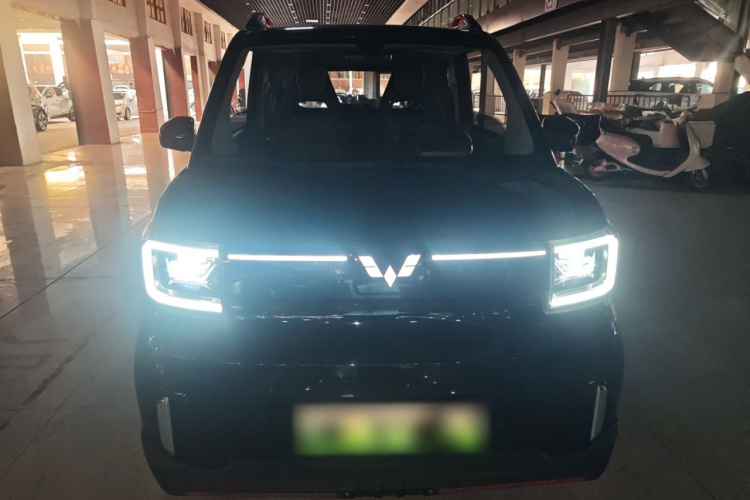 五菱汽车 宏光MINIEV 2022款 GAMEBOY 200km 玩咖款 磷酸铁锂车身外观2