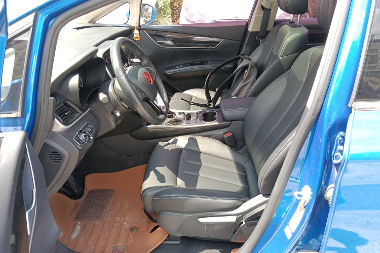 比亚迪 宋MAX 2017款 1.5T 自动智联精英型 7座中控内饰19